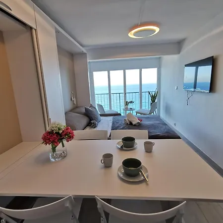 Apartment Estudio Reformado En Primera Linea De Mar Con Parking En - Es-209-26